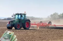 Ile kosztuje hektar ziemi rolnej 1, 2 i 3 klasy w Polsce?