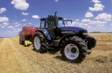 używany ciągnik new holland TM135