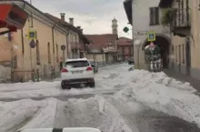 Otoczone sadami miasto Saluzzo na południe od Turynu
