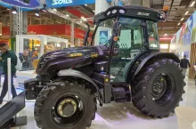 Nowe ciągniki wzbudzały duże zainteresowanie redaktorów działu techniki WRP, fot. Adam Ładowski