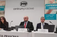 Od lewej: Dorota Grabarczyk - PFHBiPM, Stefan Stachowiak z SM Gostyń, Agnieszka Maliszewka - PIM, Marcin Hydzik, ZPPM, Arkadiusz Pisarek - KZSM, prof. Andrzej Babuchowski - KSM