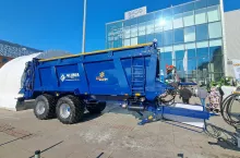 574005