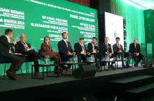 Aby uzupełnić lukę w finansowaniu branży rolnej, przy spadającym wsparciu w postaci dotacji z WPR, potrzeba współpracy resortu rolnictwa z instytucjami finansowymi. Chodzi o to, by oferta była dopasowana do potrzeb i możliwości rolników