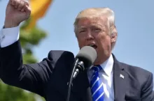 Trump wpuści kury do swojego ogródka?
