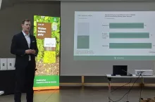 Tomasz Kazimierczak w teście zmniejszenia pH wody, fot. Adam Ładowski