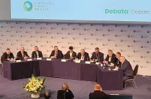 Panel ministrów i liderów organizacji rolniczych podczas głównej debaty Europejskiego Forum Rolniczego w Jasionce