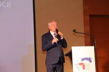 Prof. Pejsak o pryszczycy: wirus wyjątkowo zjadliwy. Zagrożenie dla Polski ogromne