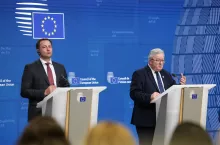 Siekierski, Hansen