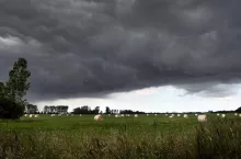 sucha gleba a występowanie burzy