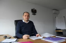 – Samorządy mają wiele innych zadań i związanych z tym problemów finansowych, a teraz jeszcze dodatkowo dostaliśmy rowy – uważa Artur Stachura.