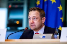 Christophe Hansen stanowczo ostrzega przed załamaniem unijnego budżetu rolnego po 2027 r.