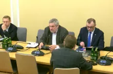 Rolnicy stracili dobrą ziemię. Ardanowski: to nie Pismo Święte, trzeba negocjować 