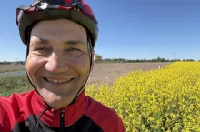 Radosław Sikorski, minister spraw zagranicznych nie oparł się modzie na ”rzepiary”