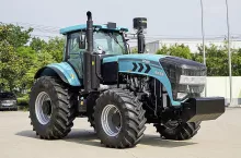 Chiński producent Xuzhou Kaier zachwala swój nowy ciągnik XZM4004, jako łatwy w obsłudze kolos o mocy 400 KM.