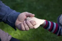 Kiedy rolnik-ojciec będzie mógł skorzystać z zasiłku macierzyńskiego?