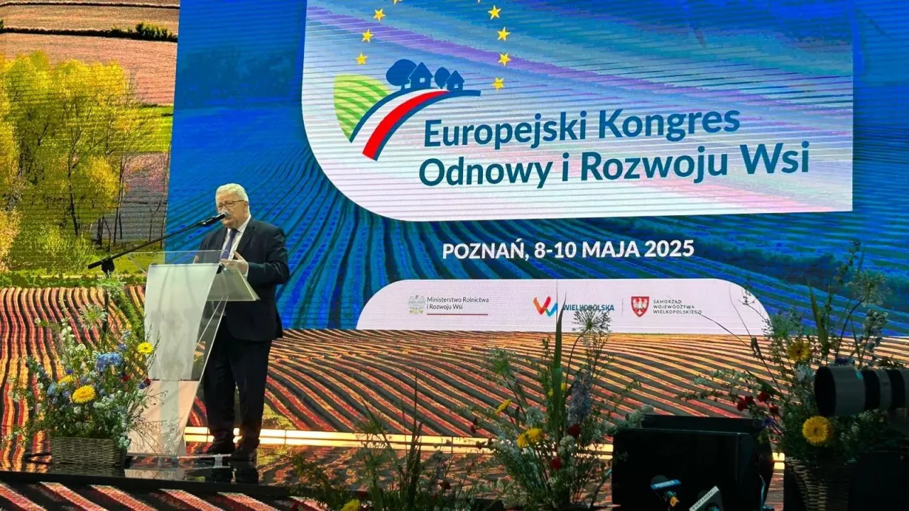 dr Czesław Siekierski – Minister Rolnictwa i Rozwoju Wsi