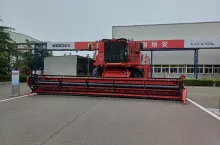 460 KM, 9-metrowy heder - oto Choński kombajn Lovol GS8189