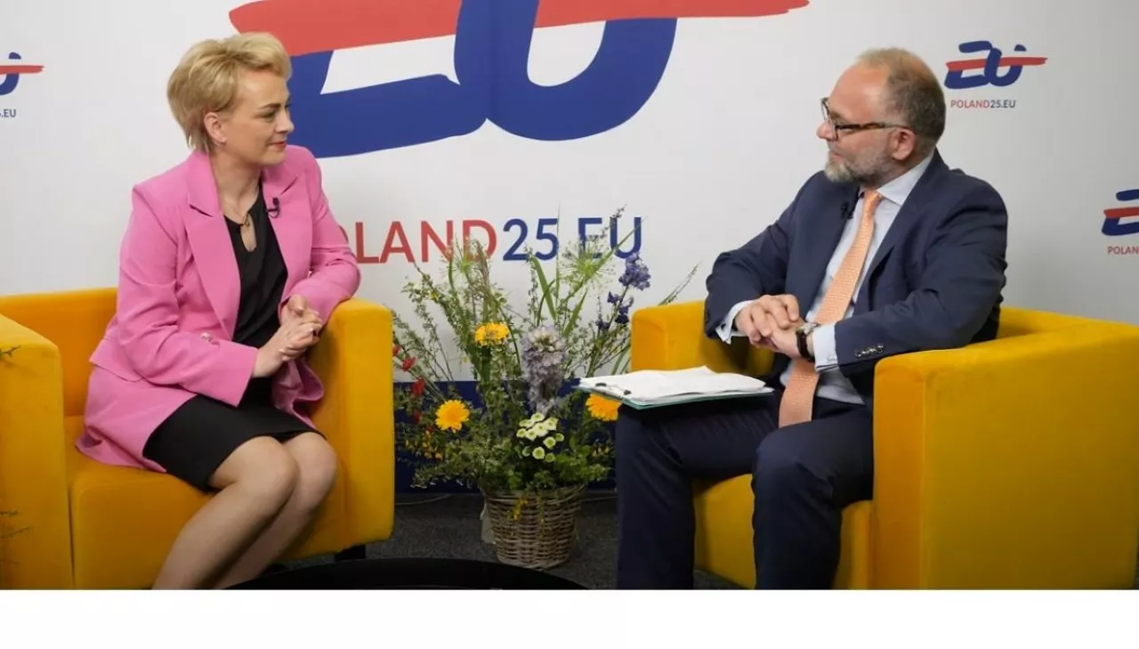 Burmistrz miasta i gminy Osiek w województwie świętokrzyskim Magdalena Marynowska, Dyrektor Wydawniczy AHM Karol Bujoczek