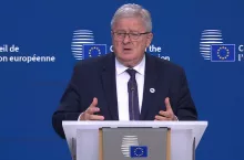 Czesław Siekierski podczas konferencji po posiedzeniu Rady UE ds. Rolnictwa, 26 maja 2025 r.