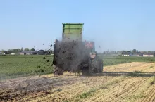 583022
