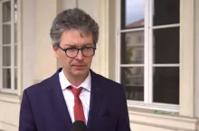 prof. dr hab. Aleksander Grzelak z Katedry Makroekonomii i Gospodarki Żywnościowej w Instytucie Ekonomii Uniwersytetu Ekonomicznego w Poznaniu.