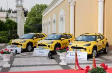 Te „serenadowe” Toyoty trafiły do zwycięzców trzech pierwszych miejsc