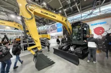 Koparki to główny i niemal jedyny konik Sumitomo, choć na targach był jeszcze obecny rozściełacz do asfaltu, fot. GS