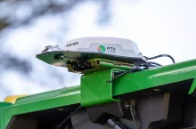 Nowa, ”pancerna” obudowa Trimble NAV-960, to lepsza odporność na warunki klimatyczne, fot. mat. prasowe