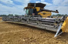 Pierwszy w Polsce New Holland CR11 będzie głównie pracował w usługach, fot. Adam Ładowski