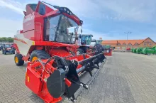 Kombajn Aupax GV100 dystrybuowany przez firmę Korbanek.
