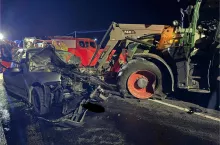 W wypadku pod Krakowem śmierć poniósł kierowca, a 10-letnie dziecko walczy o życie