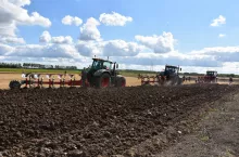 Nowa generacja maszyn Kverneland Variomat z zabezpieczeniem śrubowym