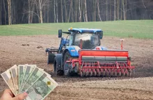 Ceny usług rolniczych: ile za siew we wrześniu 2025?
