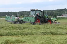 nowa kosiarka Fendt, Fendt Slicer 860, kosiarka fendt, zestaw koszący, zestaw motyl, zbiór zielonki, koszenie zielonki, koszenie trawy, pasza dla bydła