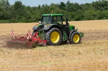 John Deere 7530