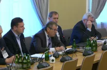 Władysław Kołodziej, prezes Regionalnego Związku Spółdzielni Produkcji Rolnej w Rzeszowie w trakcie posiedzenia sejmowej komisji rolnictwa