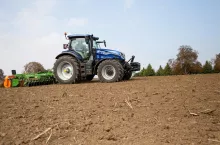 ciągnik New Holland 