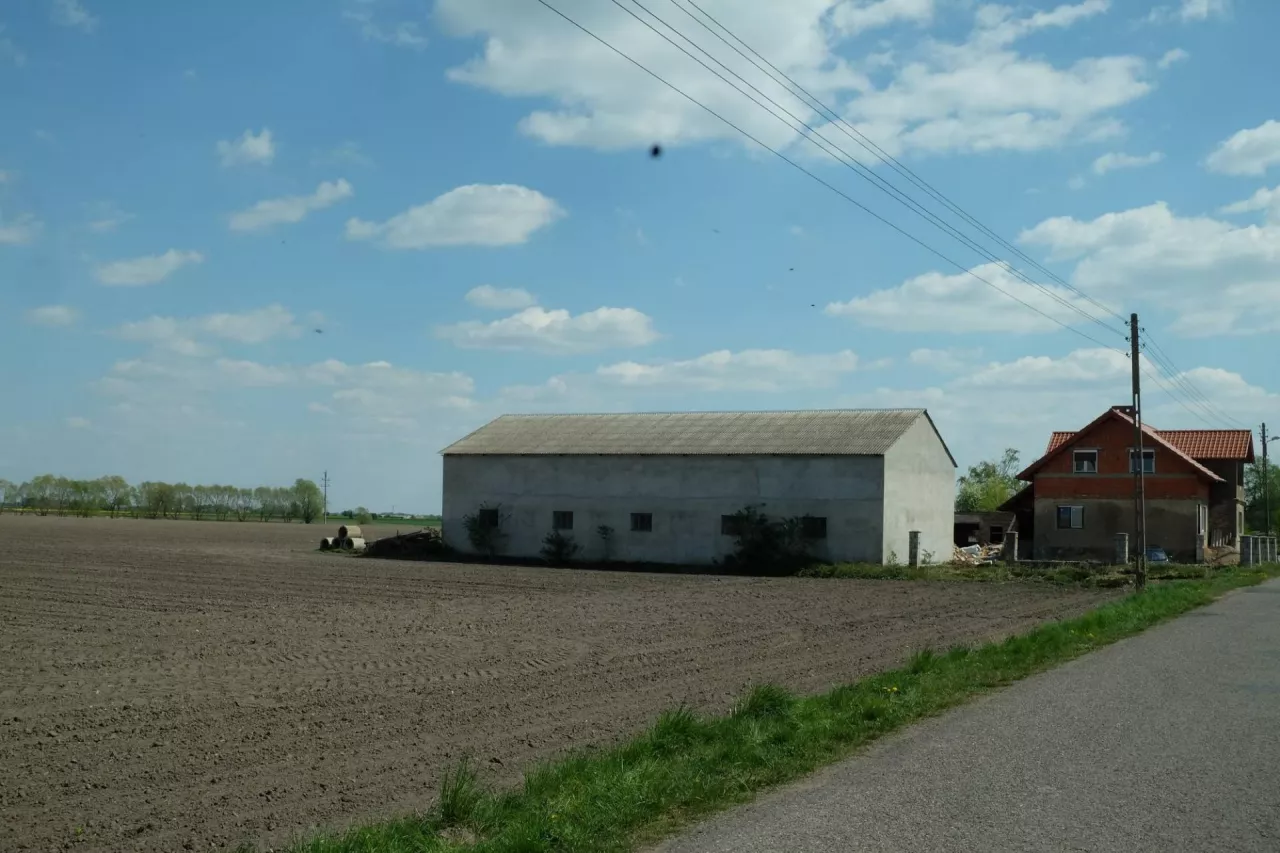 Pozwolenie na budowę sprzed lat – czy rolnik wciąż może z niego skorzystać?
