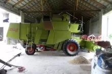 Czy wybudowanie wiaty maszynowej wymaga jakiś zgłoszeń i pozwoleń?