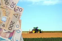 pole, traktor, banknoty