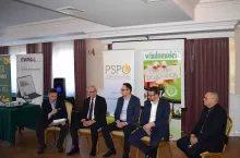 Podczas panelu eksperckiego dyskusja koncentrowała się na bieżących wyzwaniach w uprawie rzepaku, przeważały argumenty, że mimo wszystko rzepak w obecnych warunkach rynkowych i pogodowych nadal ”broni się” jako kierunek produkcji