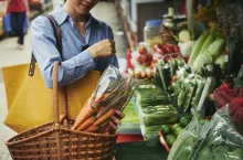 zakupy w koszyku, sklep 