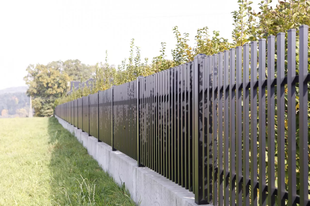 płot, ogrodzenie
