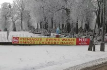 Rafał Białek, chlewnia, protesty przeciw chlewni