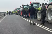 dzisiejsza blokada wiaduktu nad S3, fot. Paweł Toporek