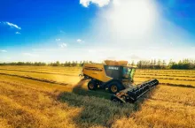 Kombajn Claas na polu