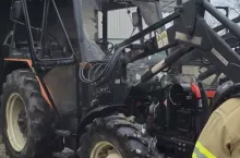 Chciał dogrzać ciągnik - skończyło się najgorzej, jak mogło - maszyna niemal spłonęła