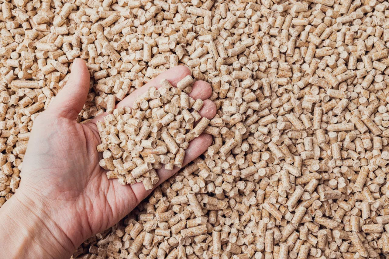 Brakuje pelletu w całej Polsce. Rolnicy z kotłami zostają bez wyjścia?