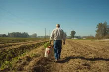 Czy wyjście do apteki lub po żywność podczas L4 z KRUS grozi utratą zasiłku?