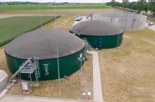 Energia z rolnictwa może realnie zasilać budżety gospodarstw, ale potrzeba uproszczenia przepisów i ułatwień w dostępie do inwestycji.